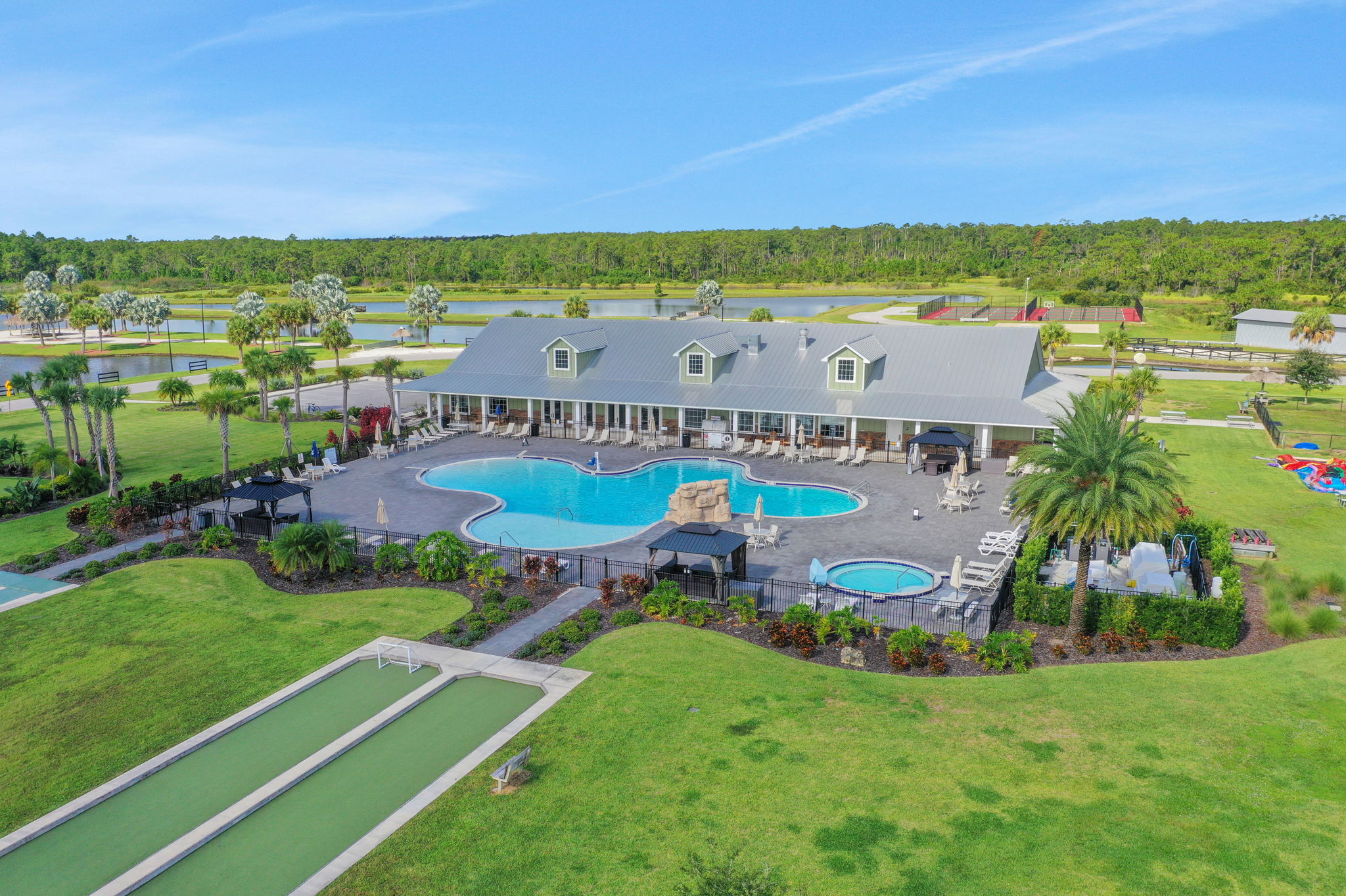 Palm Breeze Fire Pit Area